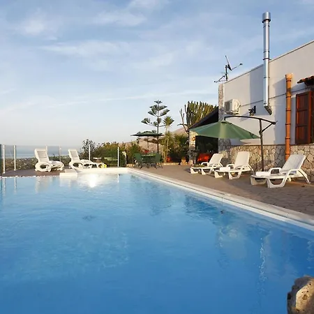 Вилла Del Poggio Скопелло