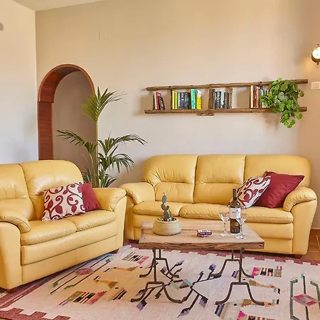 Вилла Del Poggio *