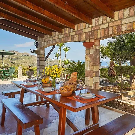 Вилла Del Poggio *