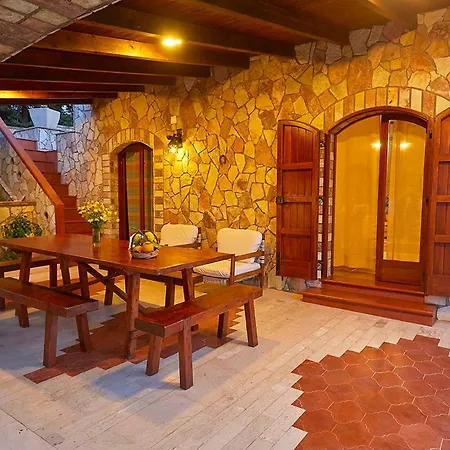 Del Poggio Скопелло