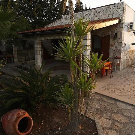 Del Poggio Villa