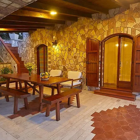 Del Poggio Villa